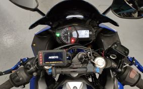 YAMAHA YZF-R25 RG10