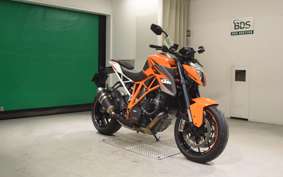 KTM 1290 SUPER DUKE R 2016