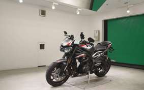 TRIUMPH STREET TRIPLE RS 2021