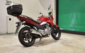 SUZUKI GSR250