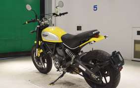 DUCATI SCRAMBLER ICON 2015