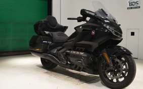 HONDA GL 1800 GOLD WING TOUR DCT SC79