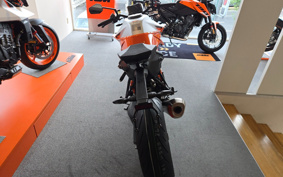 KTM 1290 SUPER DUKE R EVO V3940