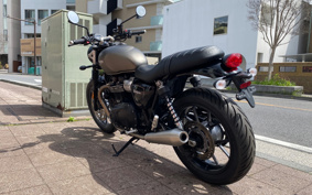 TRIUMPH STREET TWIN 2017 DAD74G