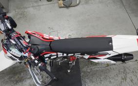 OTHER +SWM SM125R 2011