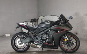 HONDA CBR650R E-Clutch 2024 RH17
