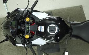 KAWASAKI ZX-25R ZX250E