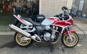 HONDA CB1300 SUPER  BOL DOR ABS 2005 SC54