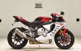 YAMAHA YZF-R1 2016