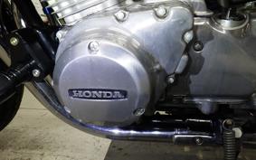 HONDA CB750F B 1981 RC04