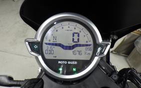 MOTO GUZZI V9 BOBBER 2024