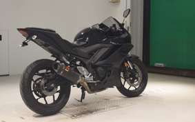 YAMAHA YZF-R25