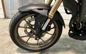 HONDA CB250R MC52