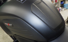 TRIUMPH TRIDENT 660 2022