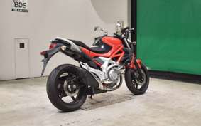 SUZUKI ｸﾞﾗﾃﾞｨｳｽ400 2010 VK58A