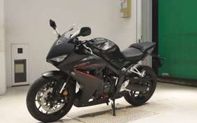 HONDA CBR650R E-Clutch 2025 RH17