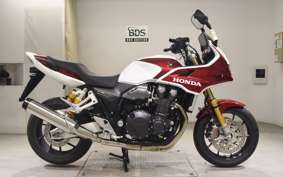 HONDA CB1300SB SUPER BOLDOR 2025 SC54