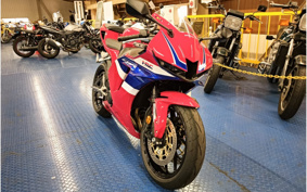 HONDA CBR600RR ABS 2024 PC40