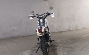YAMAHA SEROW 250 DG17J