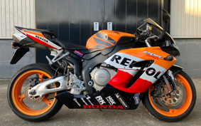 HONDA CBR1000RR 2004 SC57