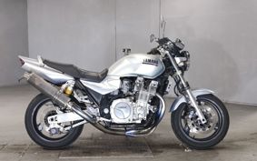 YAMAHA XJR1300 2000 RP03J