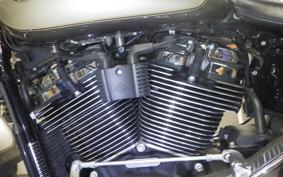 HARLEY FLBS 1870 2023