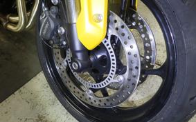 TRIUMPH TRIDENT 660 2026