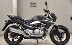 SUZUKI GSR250 2014