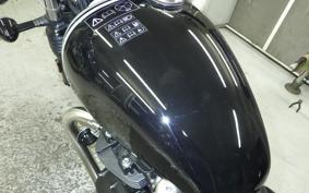 TRIUMPH BONNEVILLE BOBBER 2026