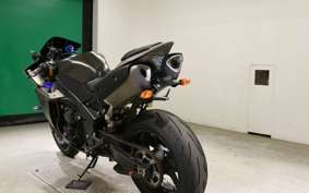 YAMAHA YZF-R1 2013