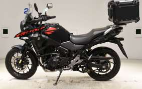 SUZUKI Vｽﾄﾛｰﾑ250 2020