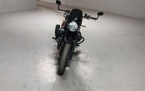 MOTO GUZZI V7 STONE ..