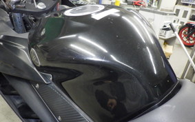 YAMAHA YZF-R15 2019
