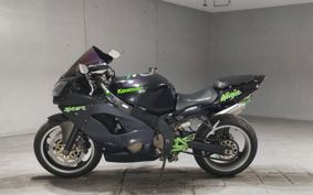 KAWASAKI ZX900R NINJA 2000 ZX2E16