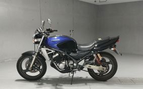 SUZUKI GSX250 ZR250C