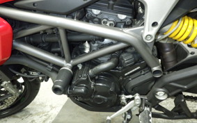 DUCATI HYPERSTRADA 820 2013