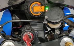 KAWASAKI ZX 10 NINJA R 2004 ZXT00C