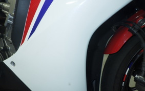 HONDA CBR650F 2015 RC83