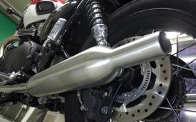 TRIUMPH BONNEVILLE T100 2022