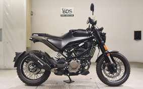 HUSQVARNA SVARTPILEN 125 2003