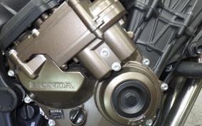 HONDA CB650R E-Clutch 2025 RH17