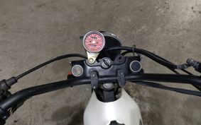 SUZUKI GLASS TRACKER BIG BOY NJ47A