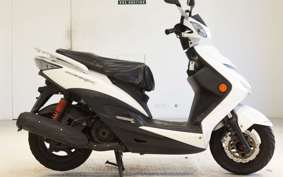 YAMAHA CYGNUS 125 XSR 2