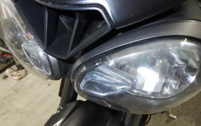 TRIUMPH STREET TRIPLE RS 2019