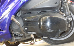 HONDA FORZA 2001 MF06