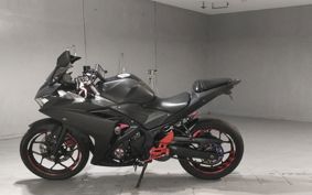 YAMAHA YZF-R25 RG10J