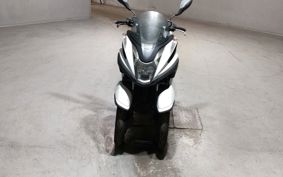 YAMAHA TRICITY 125 SE82J