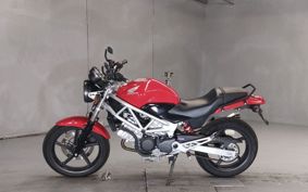HONDA VTR 250 MC33