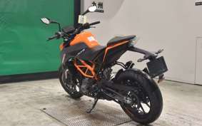 KTM 390 DUKE 2025