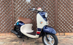 YAMAHA  VINO  DELUXE  SA37J